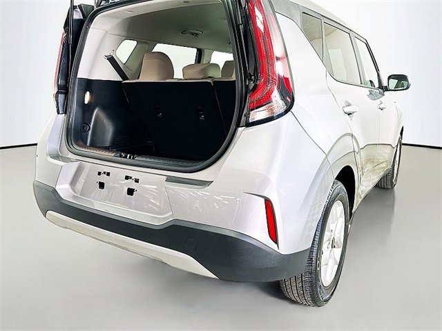 Used 2024 Kia Soul LX w/ Option Group 015 image 23