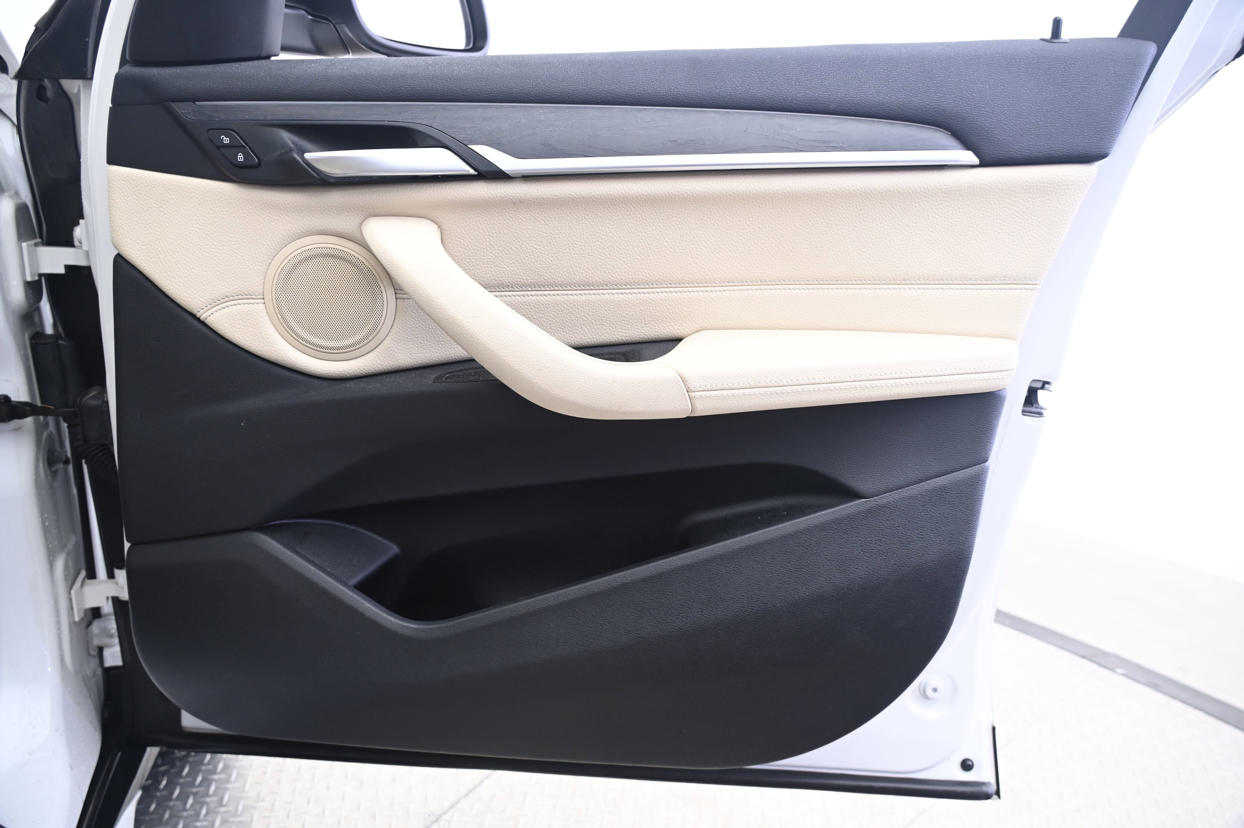 Used 2017 BMW X1 xDrive28i image 20