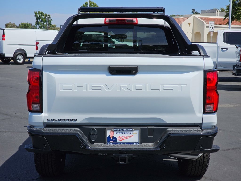 New 2026 Chevrolet Colorado Z71 w/ Midnight Edition AWD/4WD image 6