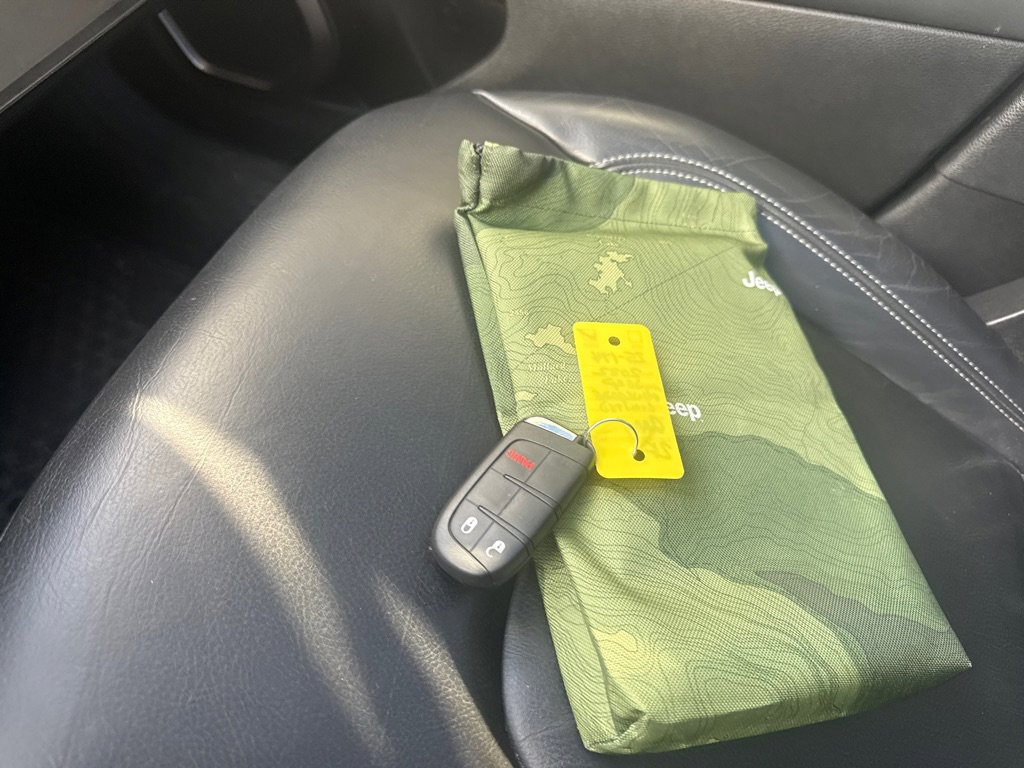 Used 2022 Jeep Renegade Limited w/ Sun, Sound & Wheels Group image 29