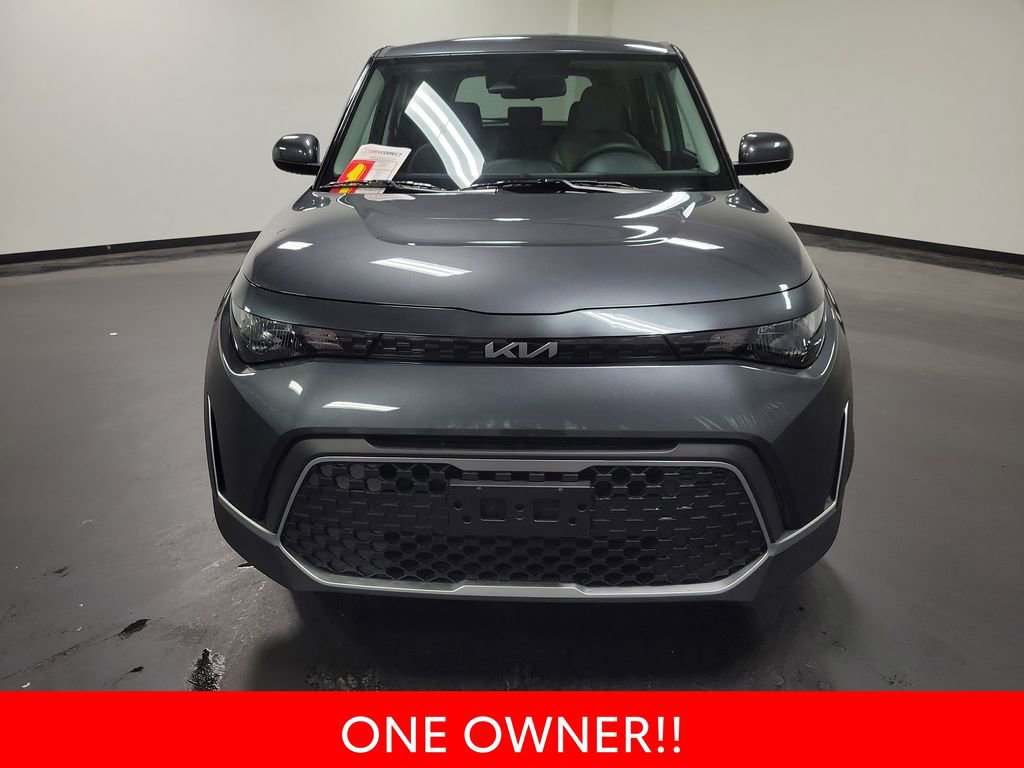 Used 2025 Kia Soul LX FWD image 3