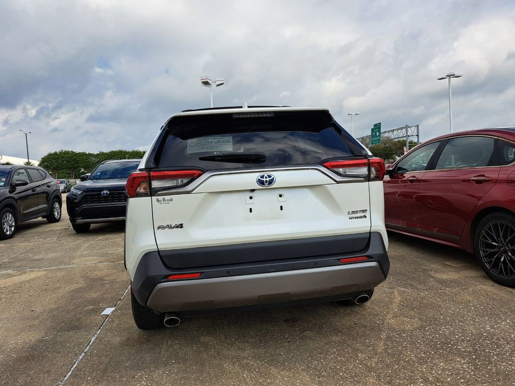 Used 2020 Toyota RAV4 Limited w/ Limited Grade Weather Package image 5