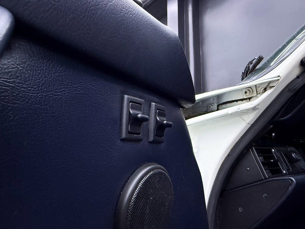 Used 1992 Porsche 911 Carrera image 15