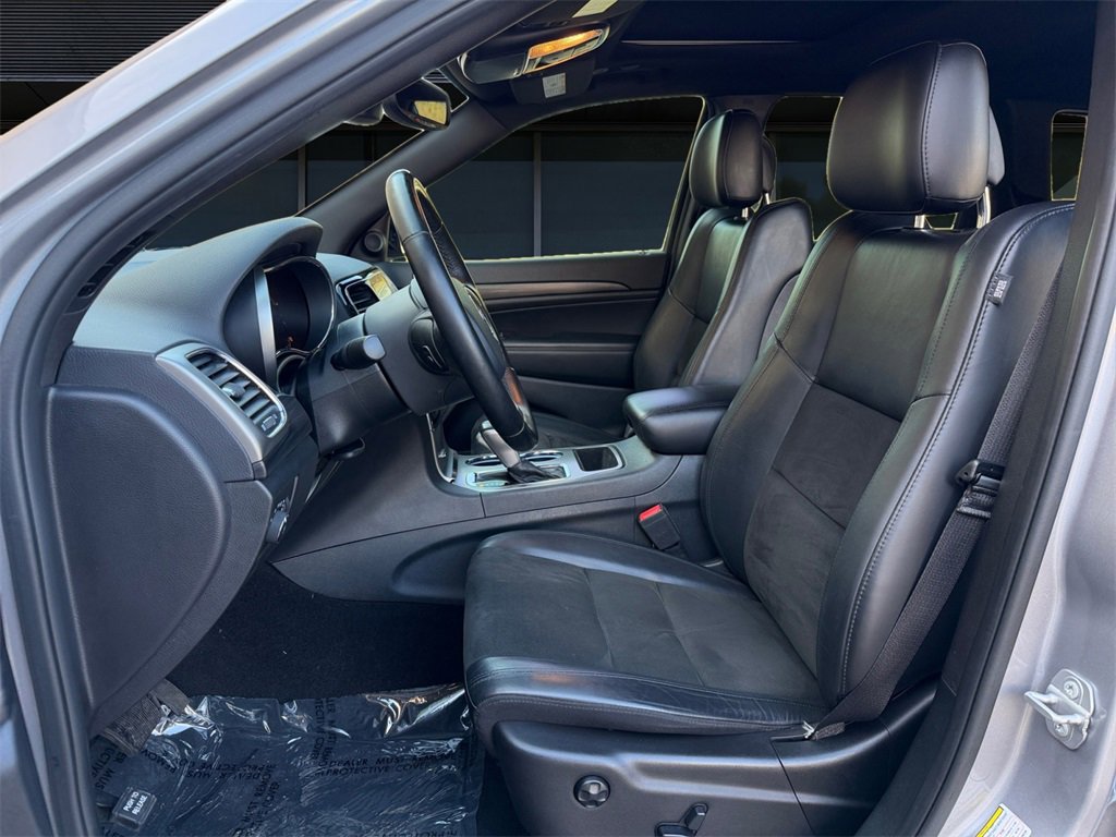 Used 2020 Jeep Grand Cherokee Altitude image 14