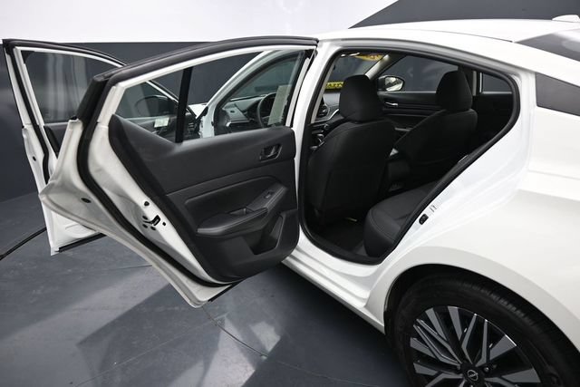 Used 2025 Nissan Altima 2.5 SV FWD image 23