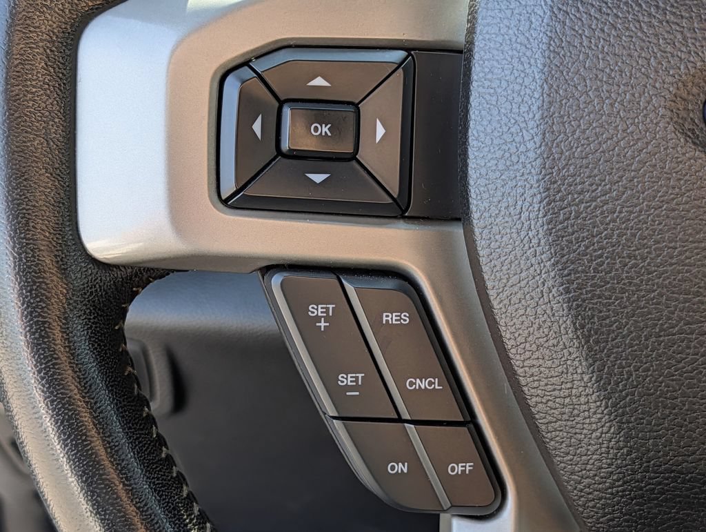 Used 2020 Ford F250 Lariat w/ Lariat Ultimate Package AWD/4WD image 24