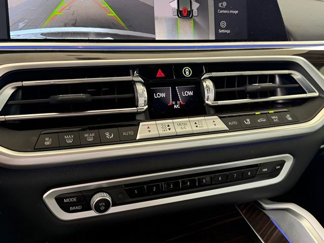 Used 2023 BMW X6 xDrive40i w/ Luxury Seating Package image 30