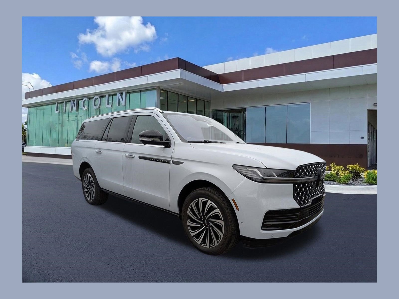 Certified 2025 Lincoln Navigator L Black Label image 1