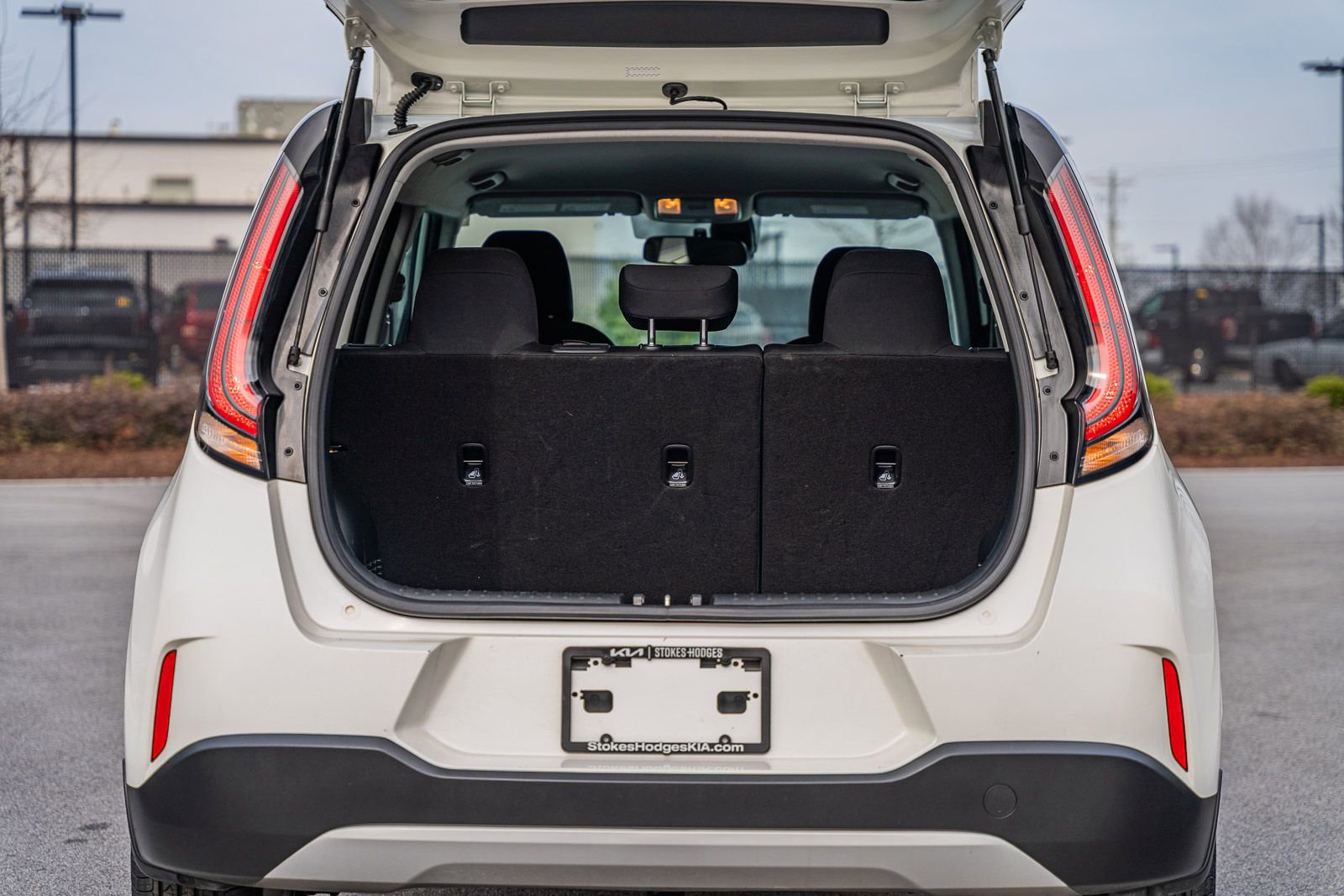 Used 2023 Kia Soul LX w/ LX Technology Package image 17