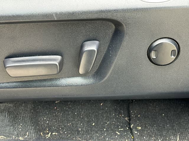 Used 2016 Toyota Tundra SR5 w/ SR5 Upgrade Package AWD/4WD image 21