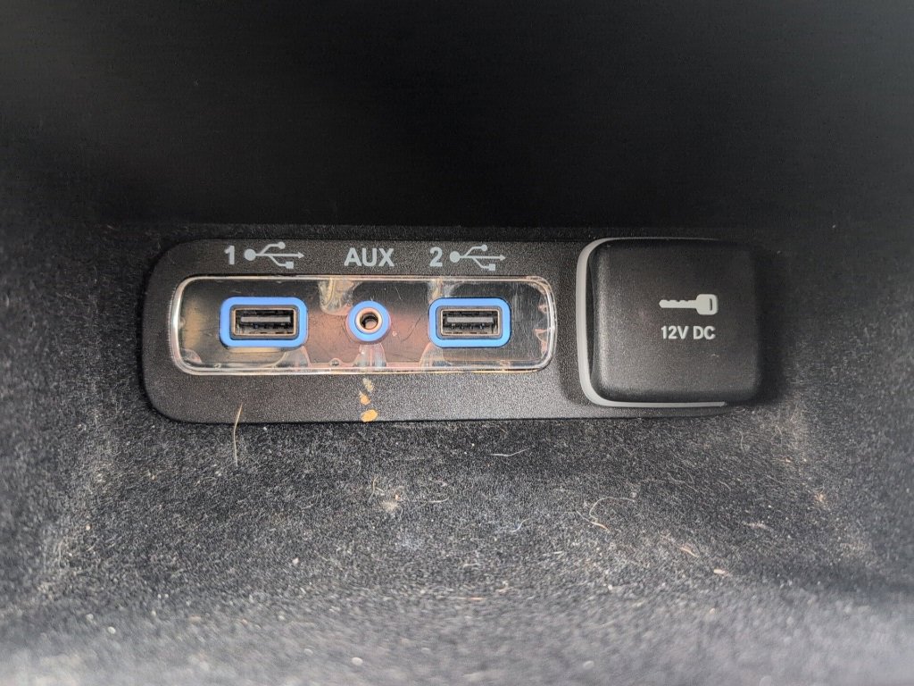 Used 2020 Jeep Grand Cherokee Laredo w/ 18" Wheel & 8.4" Radio Group image 31