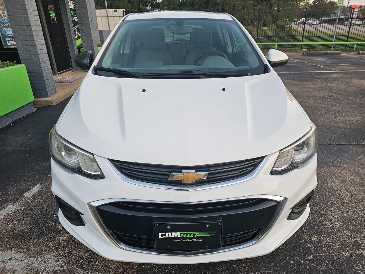 Used 2017 Chevrolet Sonic LT image 4