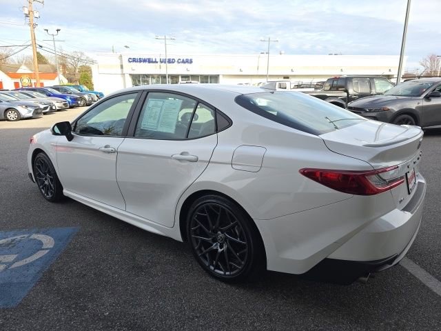 Used 2025 Toyota Camry SE w/ Convenience Package image 30