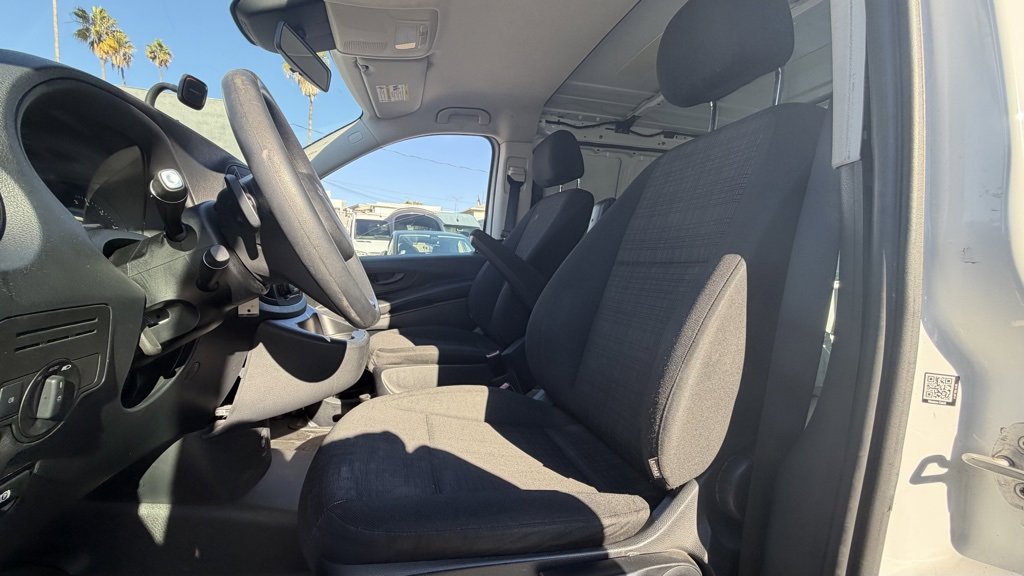 Used 2017 Mercedes-Benz Metris image 8
