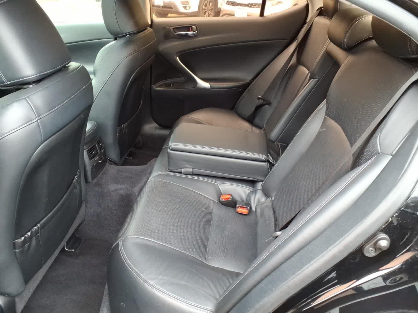Used 2012 Lexus IS 250 w/ Premium Pkg Value Edition RWD image 9