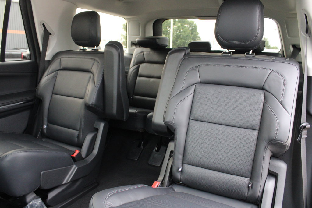 New 2027 Lincoln Navigator Reserve AWD/4WD image 22