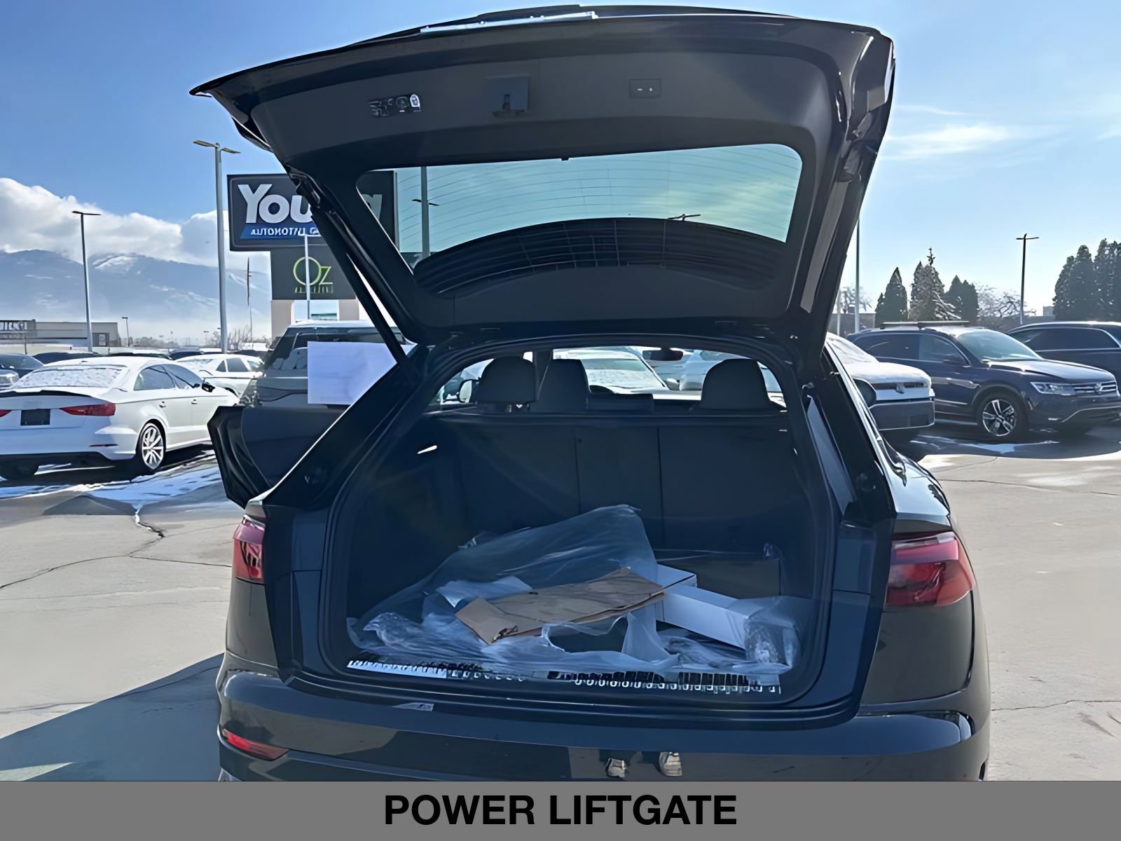 New 2026 Audi SQ8 Prestige image 13