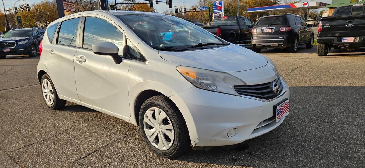 Used 2015 Nissan Versa Note SV FWD image 3