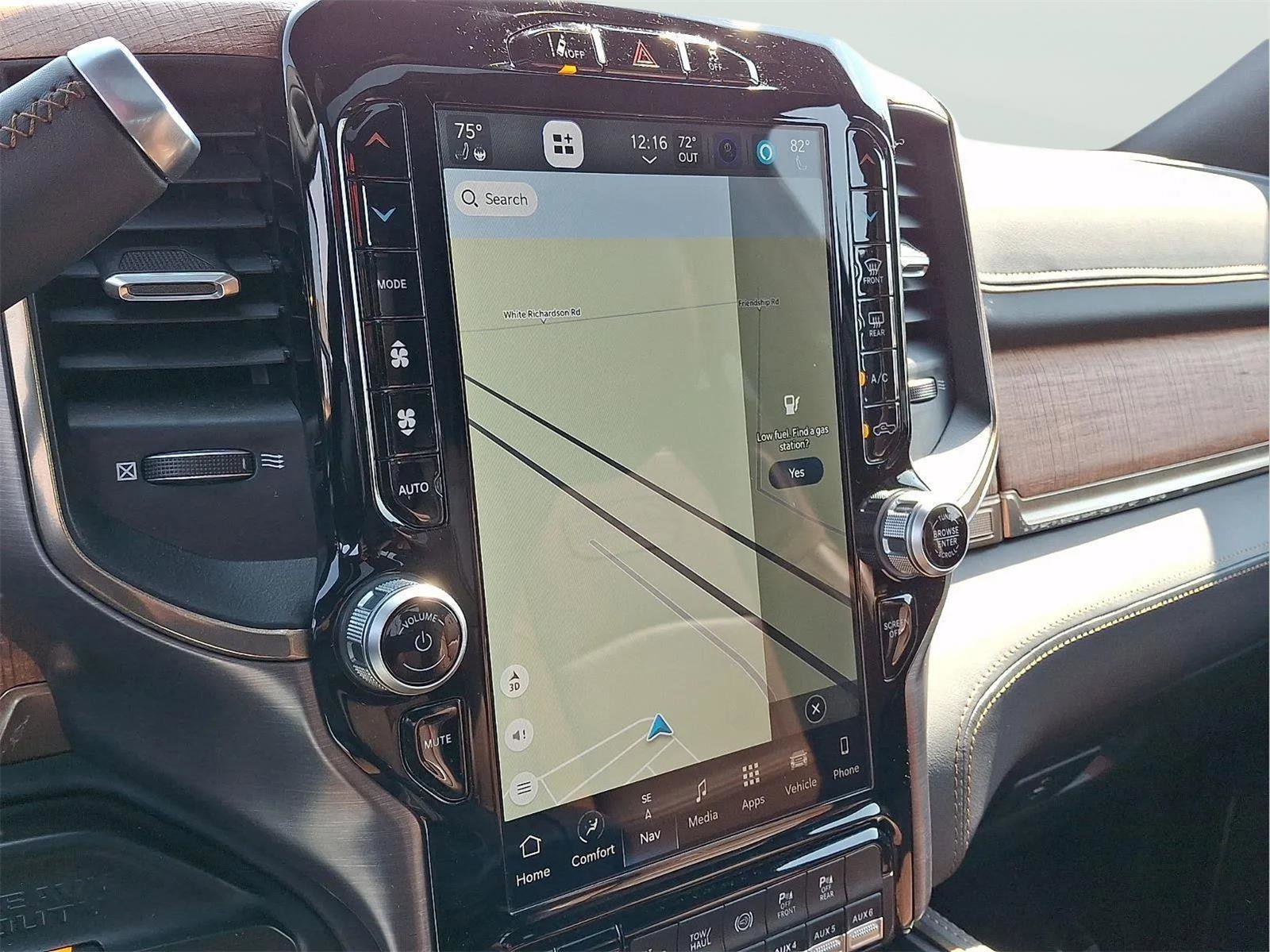 Used 2024 RAM 2500 Limited w/ Safety Group AWD/4WD image 16