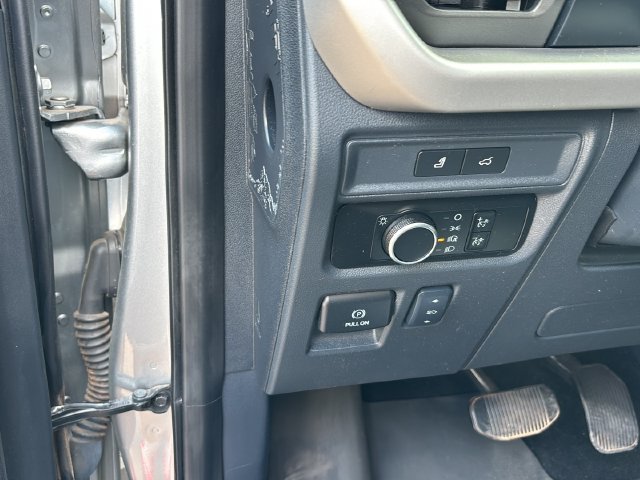 Used 2024 Ford Expedition XLT AWD/4WD image 23