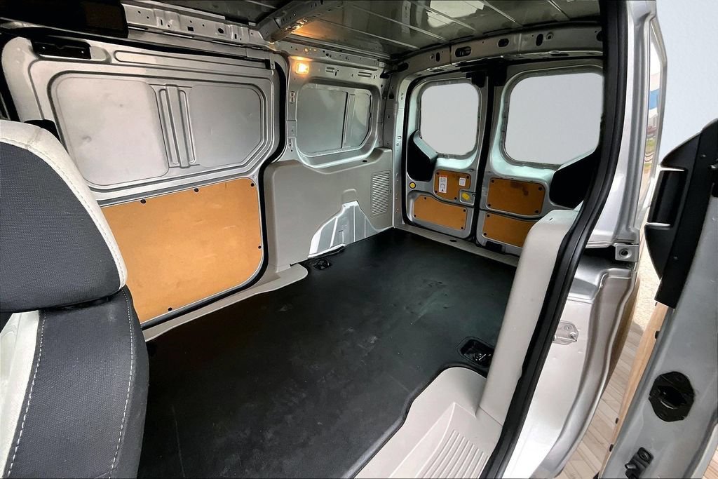 Used 2023 Ford Transit Connect XLT FWD image 23