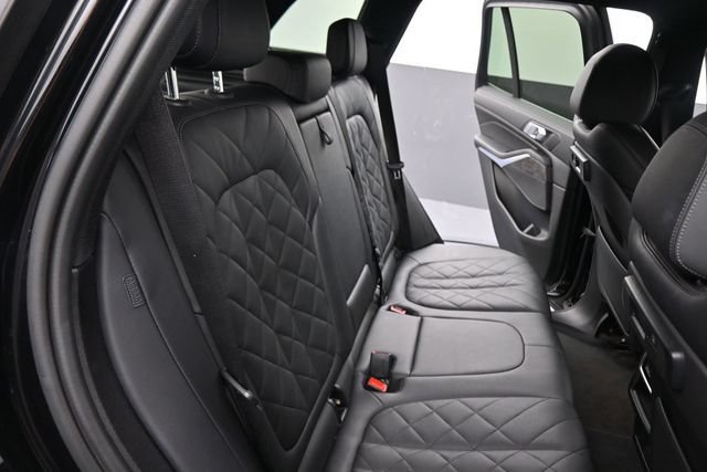 Used 2023 BMW X5 xDrive40i w/ Premium Package AWD/4WD image 24