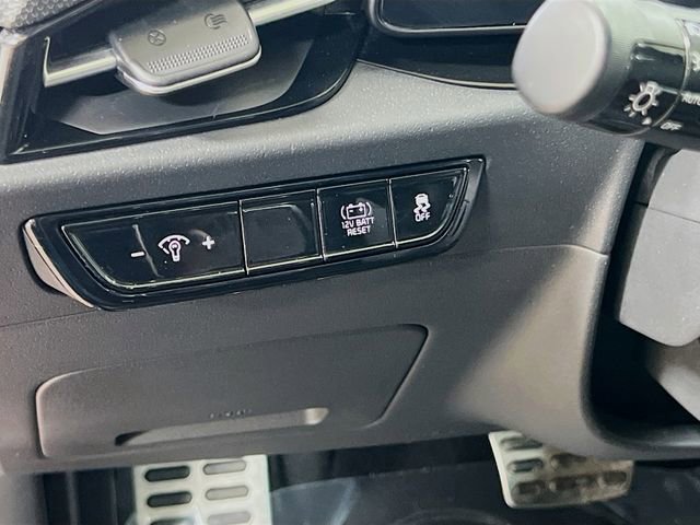 Certified 2023 Kia Niro EX Touring image 10