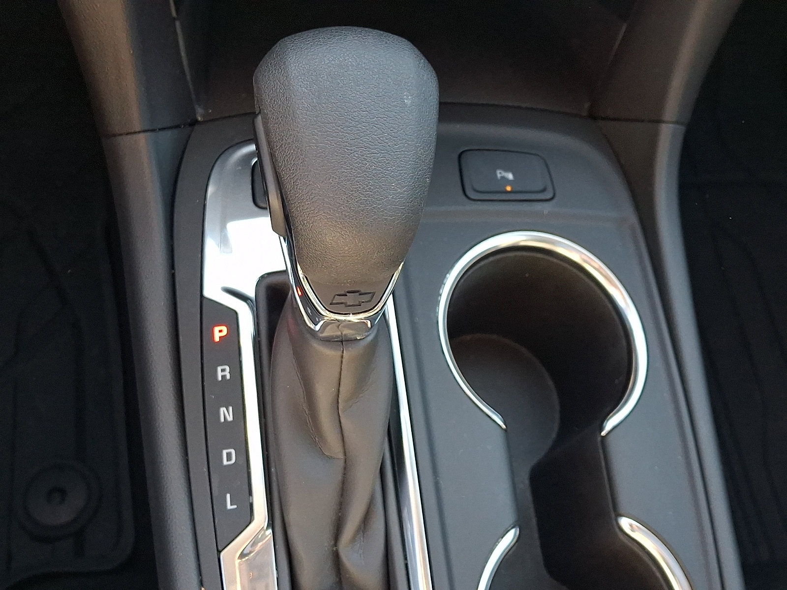 Used 2024 Chevrolet Equinox LT w/ LPO, Floor Liner Package AWD/4WD image 15