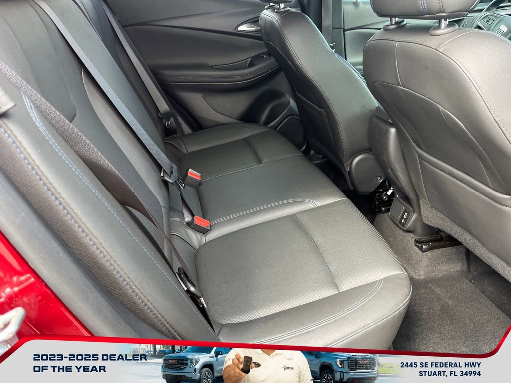 Used 2025 Buick Encore GX Sport Touring w/ Advanced Technology Package image 17