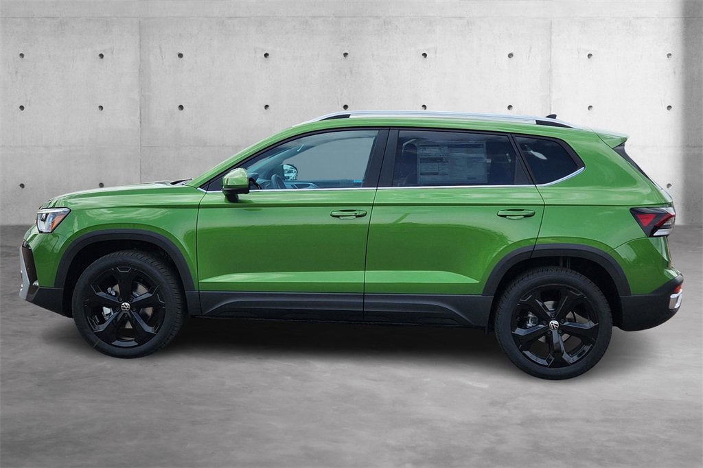 New 2025 Volkswagen Taos SEL image 6