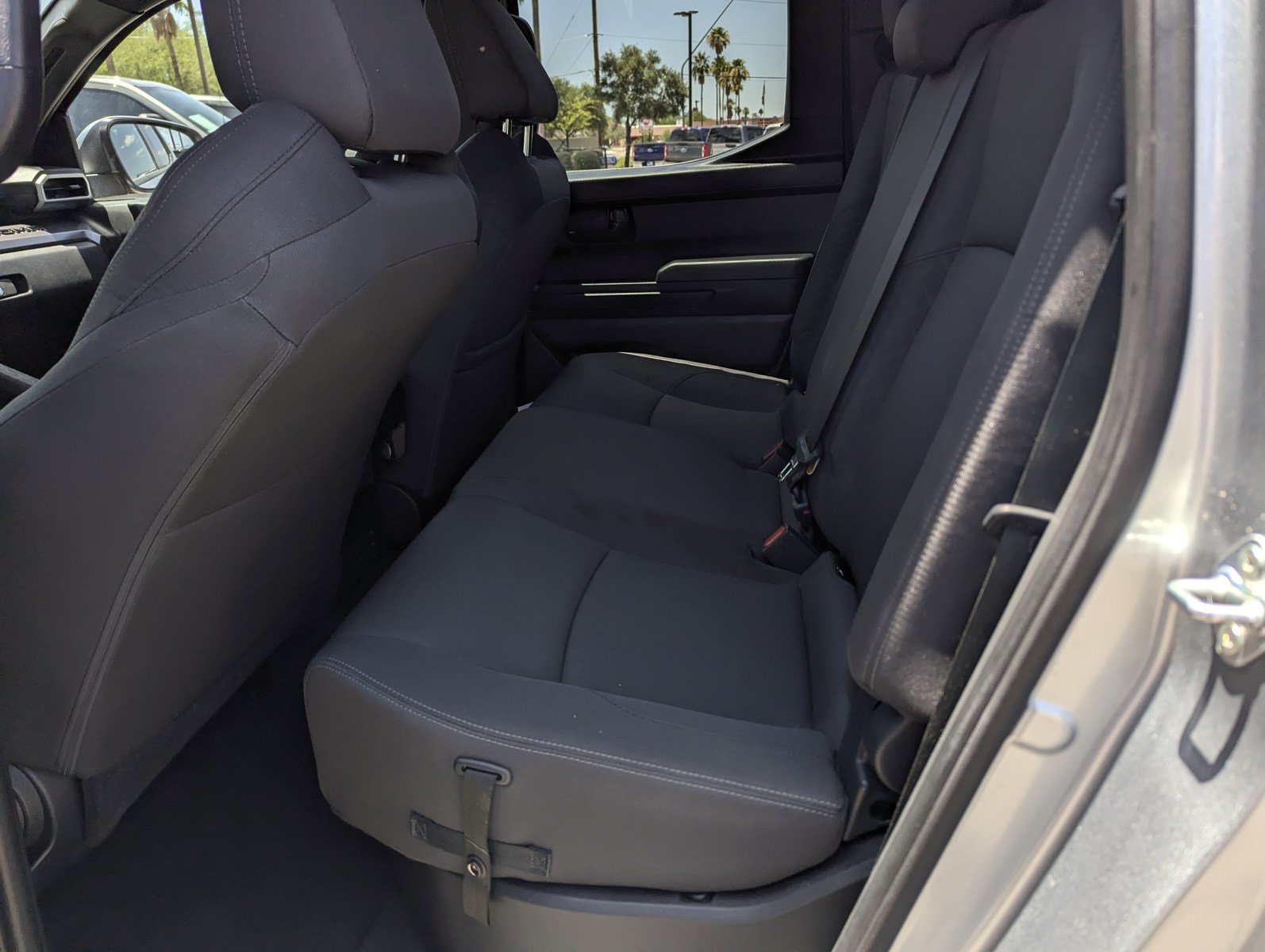 Used 2025 Toyota Tacoma SR5 AWD/4WD image 9