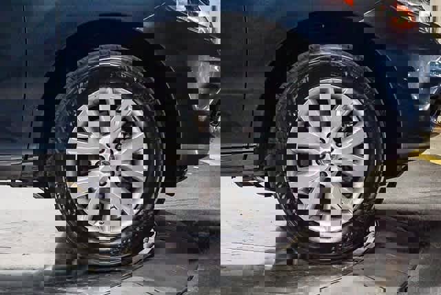 Used 2014 Nissan Murano SL w/ Navigation Package image 6