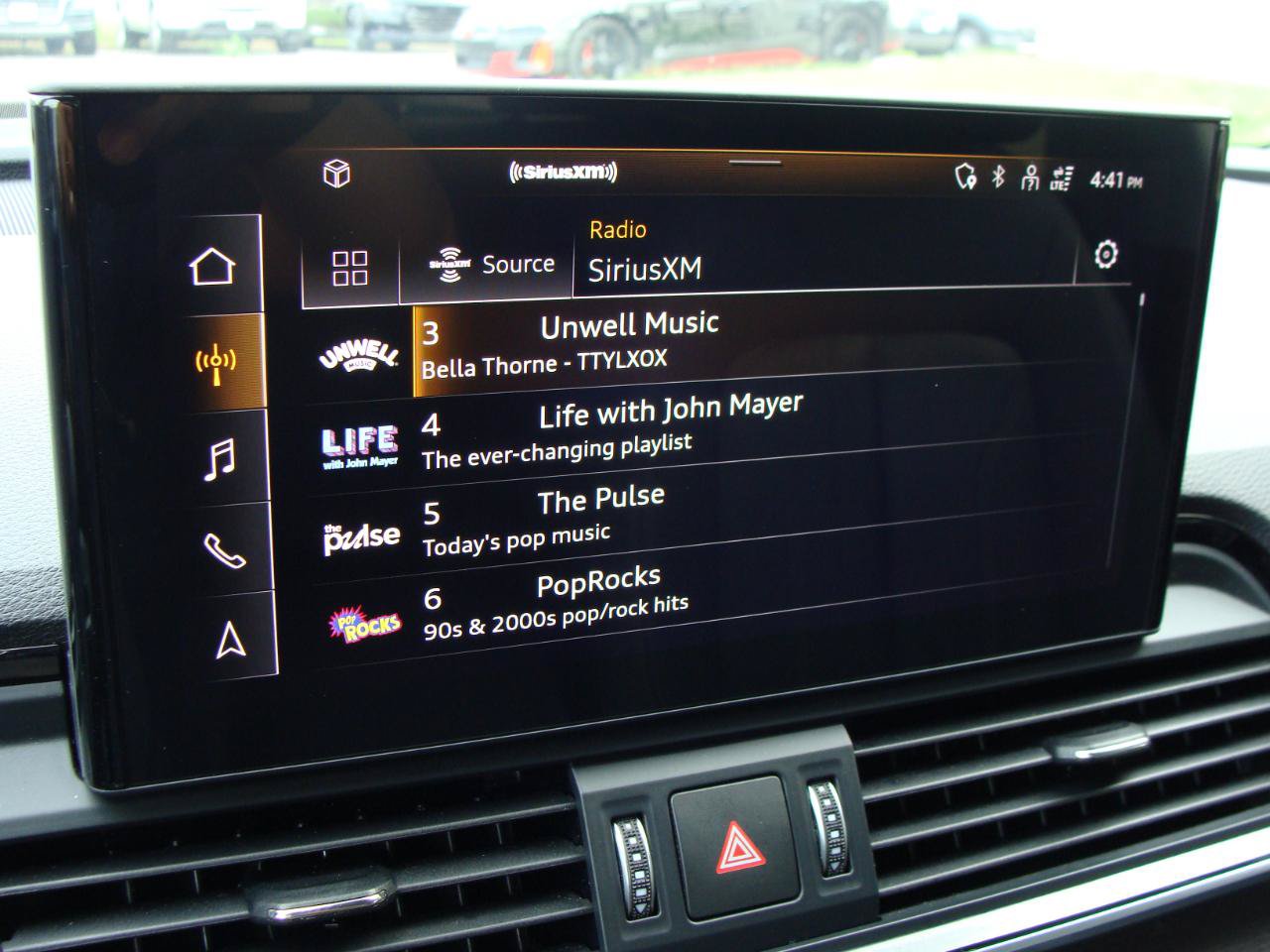 Used 2021 Audi Q5 e Premium Plus w/ Premium Plus Package AWD/4WD image 15