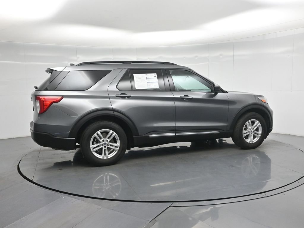 Certified 2023 Ford Explorer XLT image 28