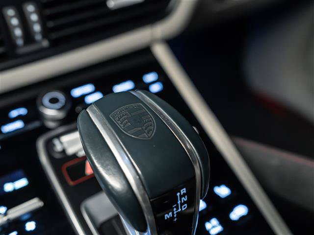 Certified 2023 Porsche Cayenne Turbo S AWD/4WD image 24