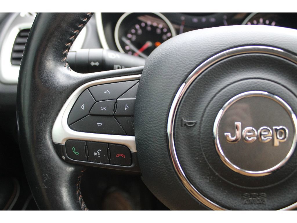 Used 2018 Jeep Compass Latitude w/ Cold Weather Group image 13