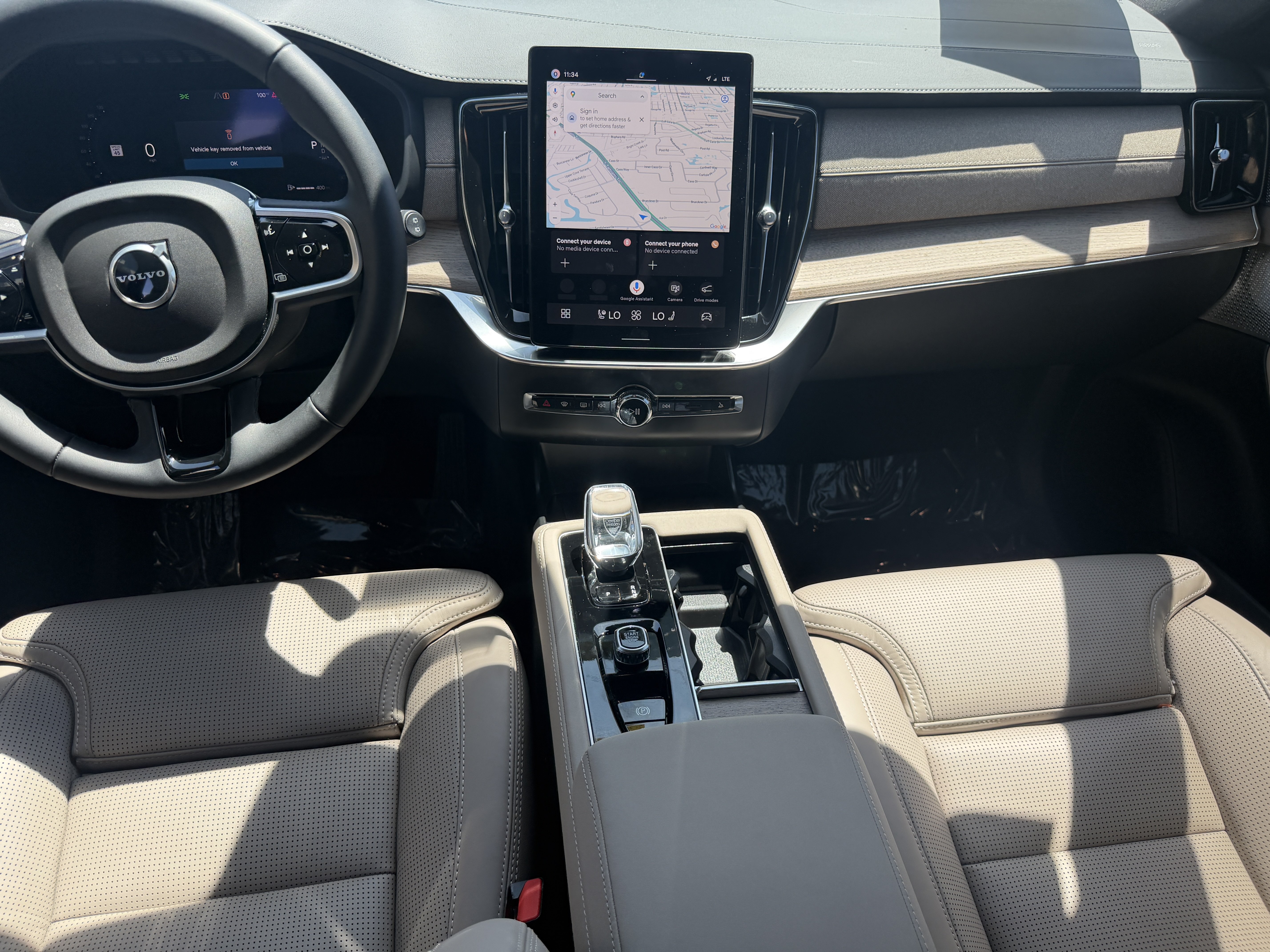 Certified 2026 Volvo XC90 B6 Ultra w/ Protection Package AWD/4WD image 15