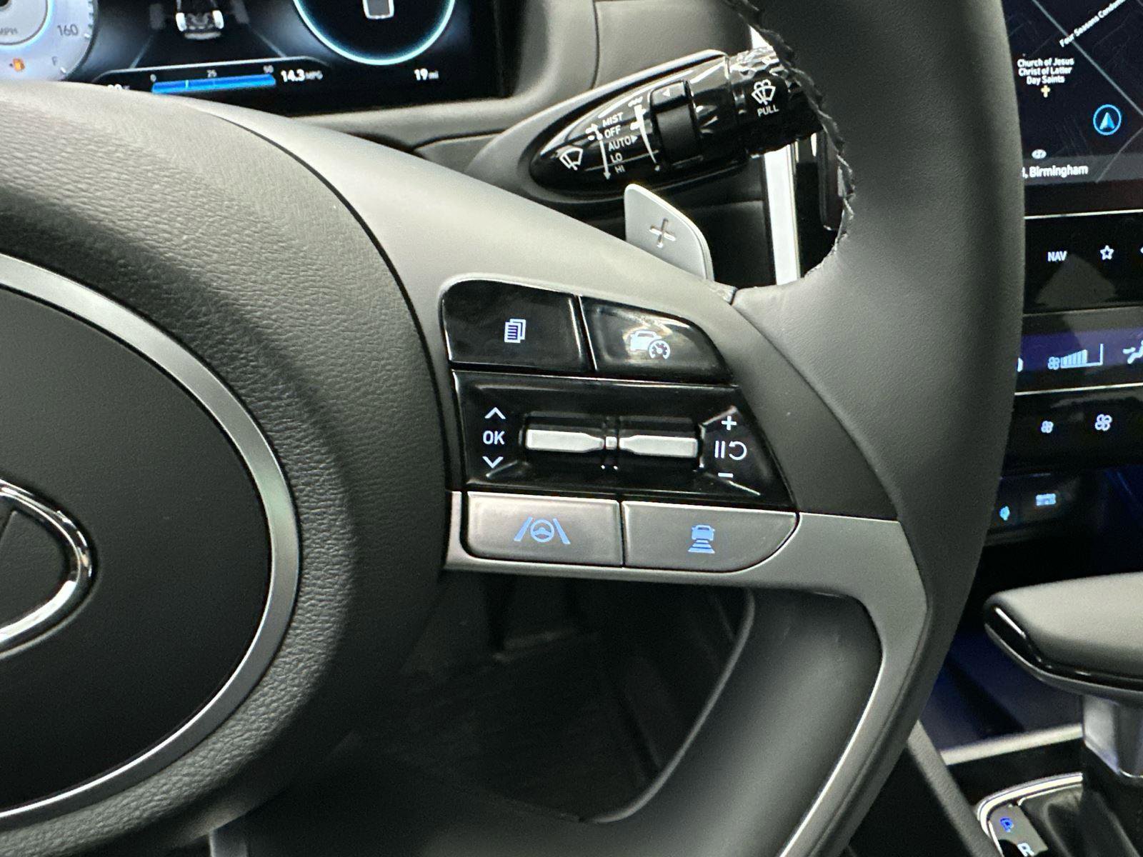 Certified 2024 Hyundai Santa Cruz Limited image 23