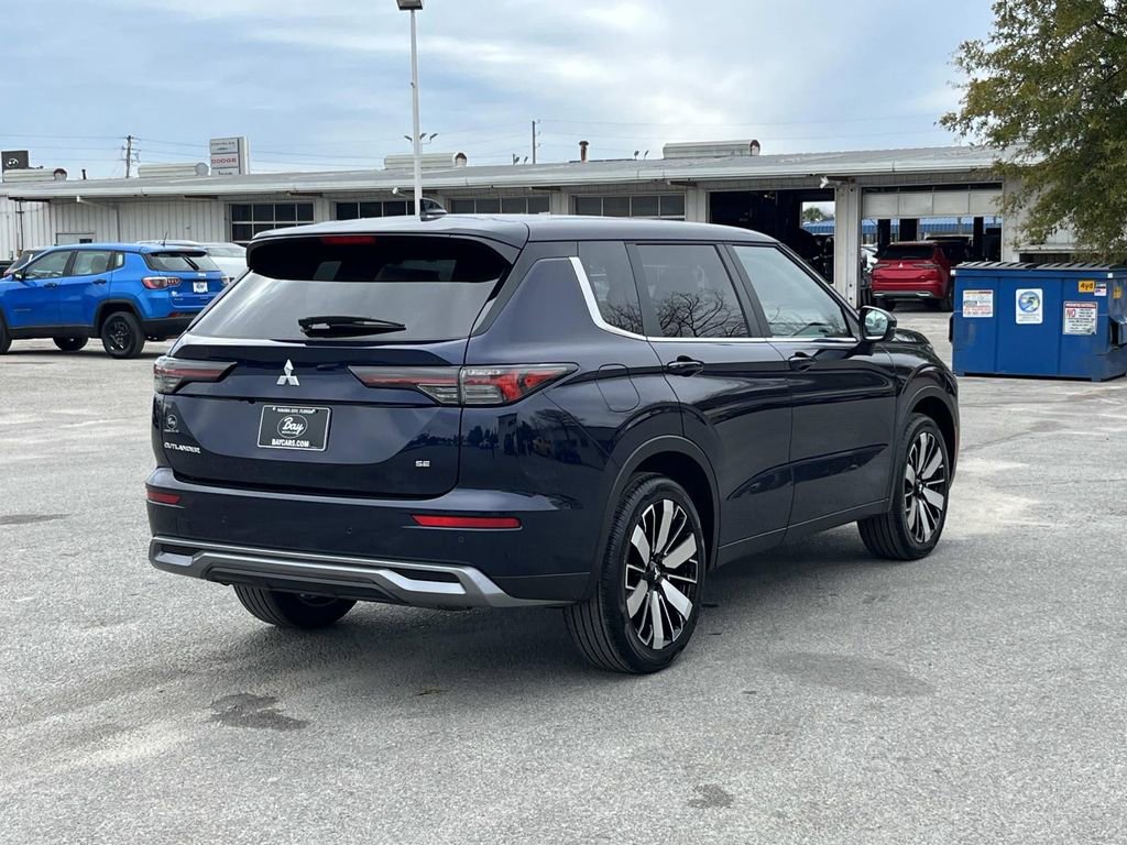 New 2026 Mitsubishi Outlander SE image 5