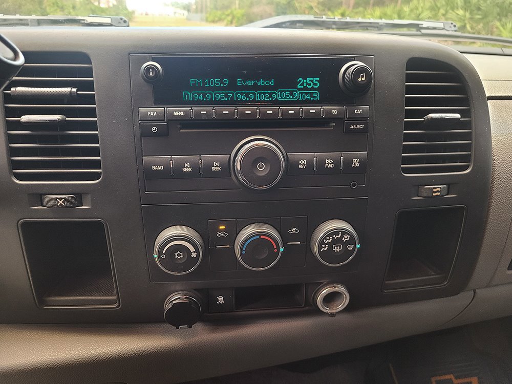 Used 2011 Chevrolet Silverado 1500 LS AWD/4WD image 22