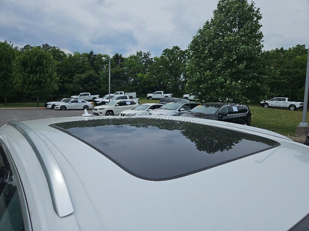 Used 2023 Audi Q8 Premium w/ Convenience Package AWD/4WD image 9