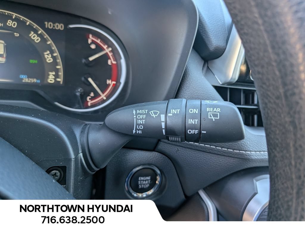 Used 2025 Toyota RAV4 XLE AWD/4WD image 23