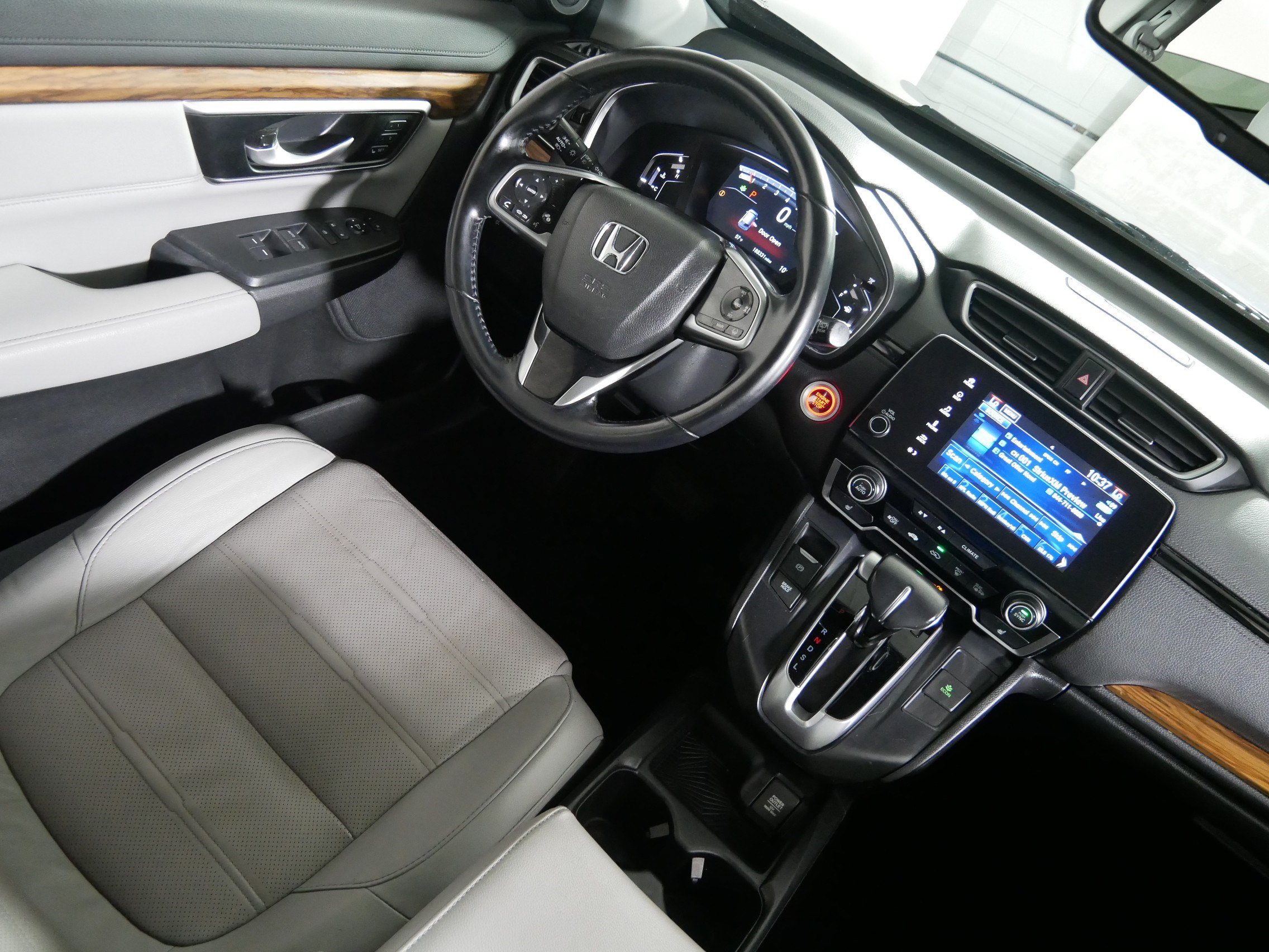 Used 2017 Honda CR-V Touring image 9