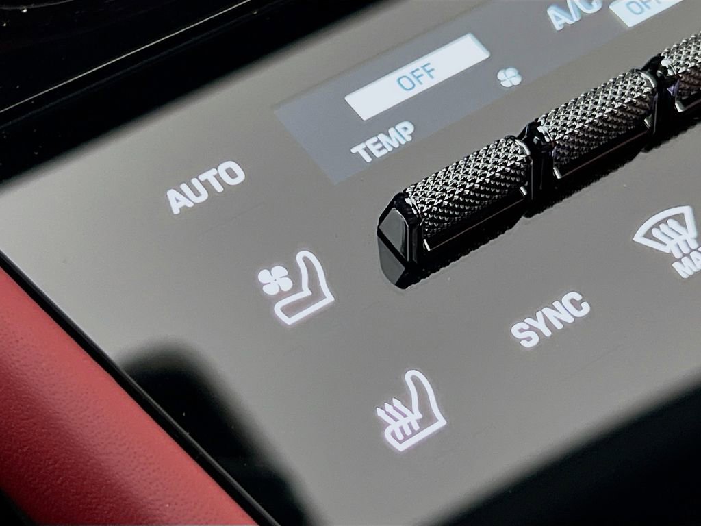 New 2026 Porsche Cayenne image 23