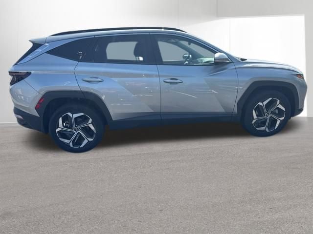 Used 2023 Hyundai Tucson Limited AWD/4WD image 5