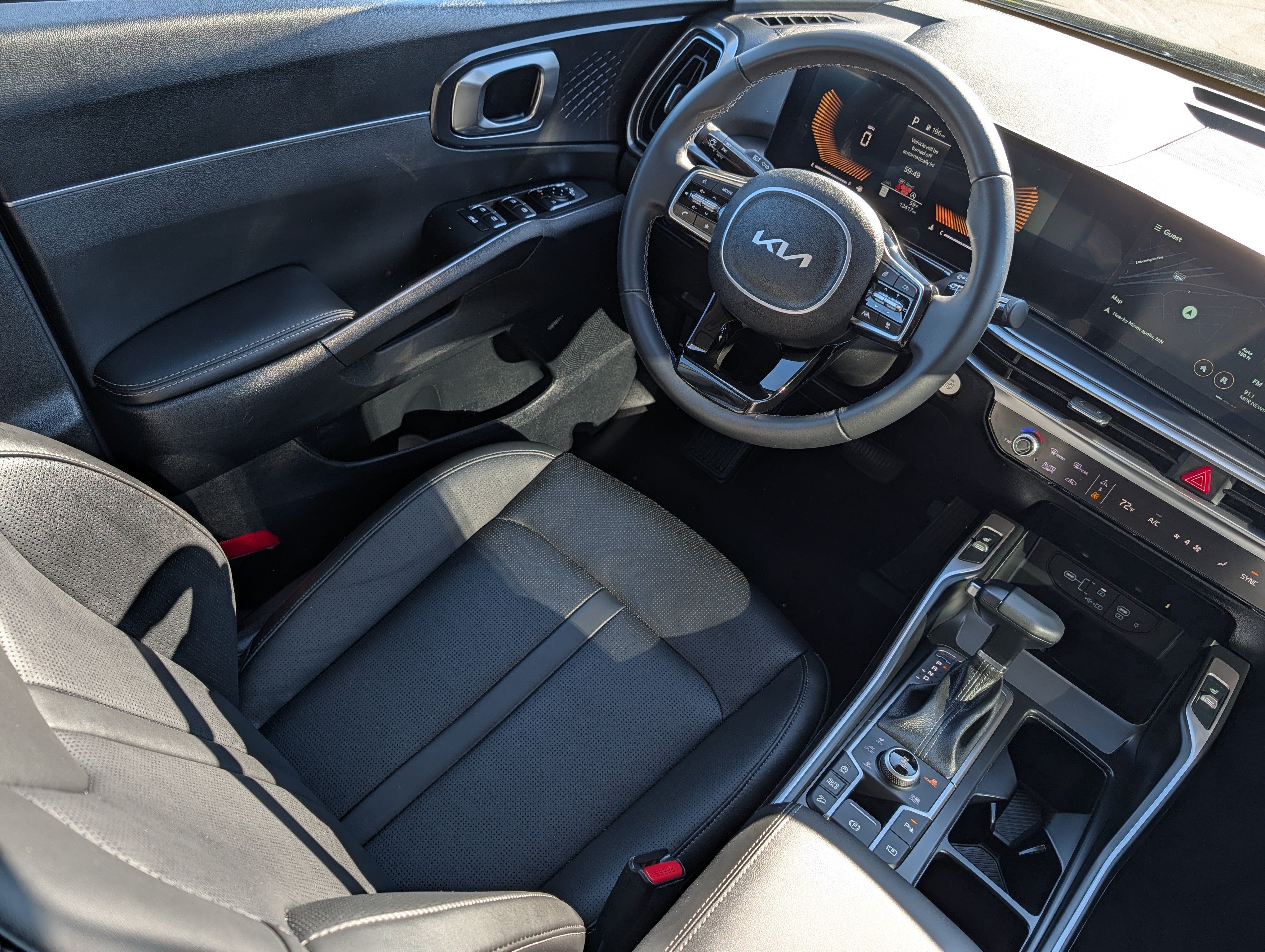 Certified 2025 Kia Sorento S w/ Panoramic Sunroof Package AWD/4WD image 9