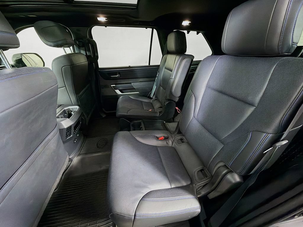 Used 2023 Toyota Sequoia Platinum AWD/4WD image 19