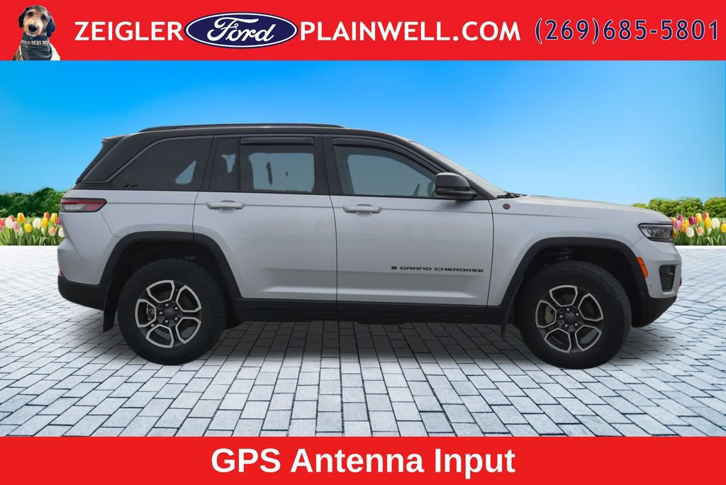 Used 2022 Jeep Grand Cherokee Trailhawk w/ ADV Protech Group II AWD/4WD image 6