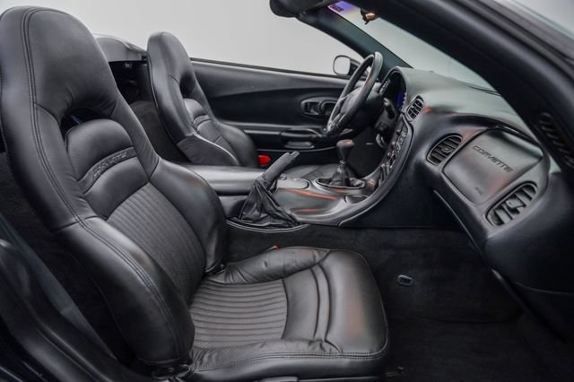 Used 2000 Chevrolet Corvette Convertible w/ Memory Pkg RWD image 20