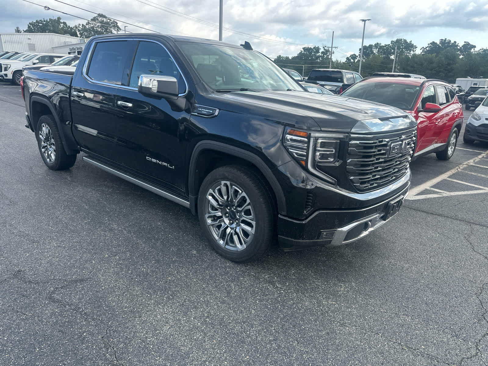 Used 2023 GMC Sierra 1500 Denali Ultimate AWD/4WD image 2